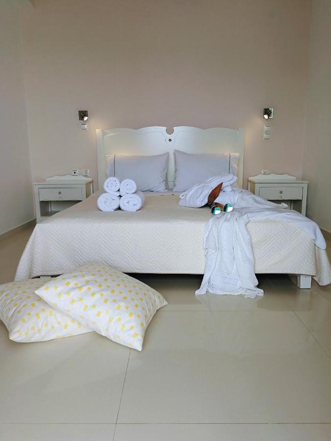 Eight Dimensions Capari Suites Elafonisos Phòng bức ảnh